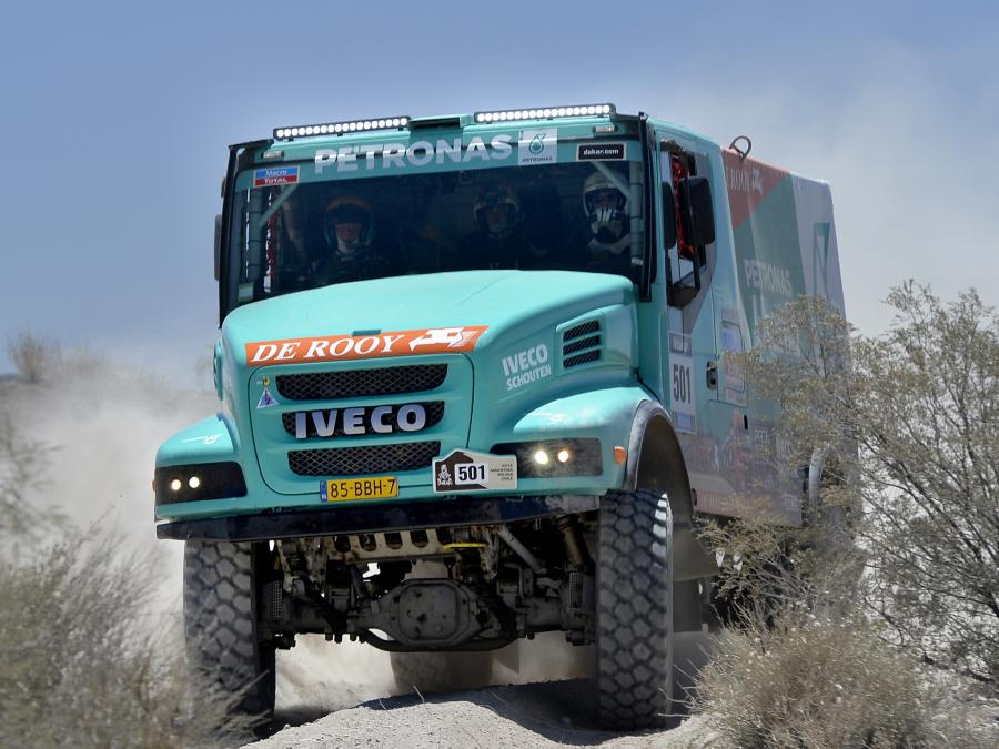  Iveco PowerStar Evolution 4x4 2012 года  (фото 4 из 12)